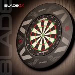 Darts tábla Winmau BLADE X, élezett dróttal, verseny minőségű, sisalból