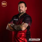 Darts ing Red Dragon 50 Year Limited Edition Shirt, Jonny Clayton - 2XL méretben